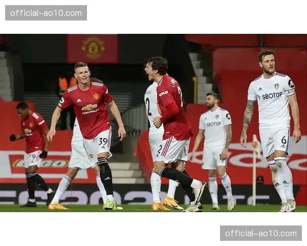 利兹联三将确认缺席玫瑰德比 施塔赫罗登詹姆斯无缘客战曼联